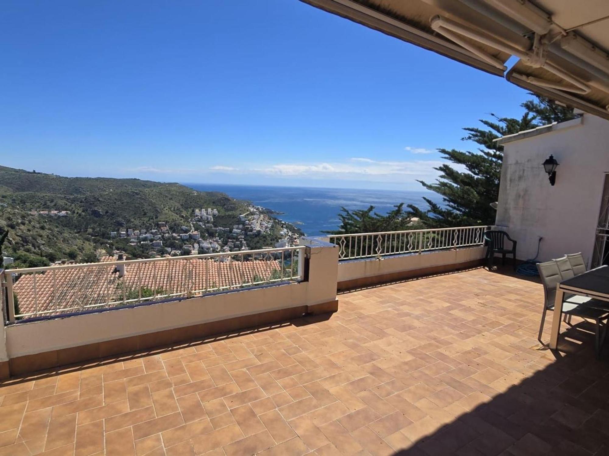 Amplia Casa En 16 Pers. Con Piscina Y Gran Aparcamiento - Es-204-78 Villa